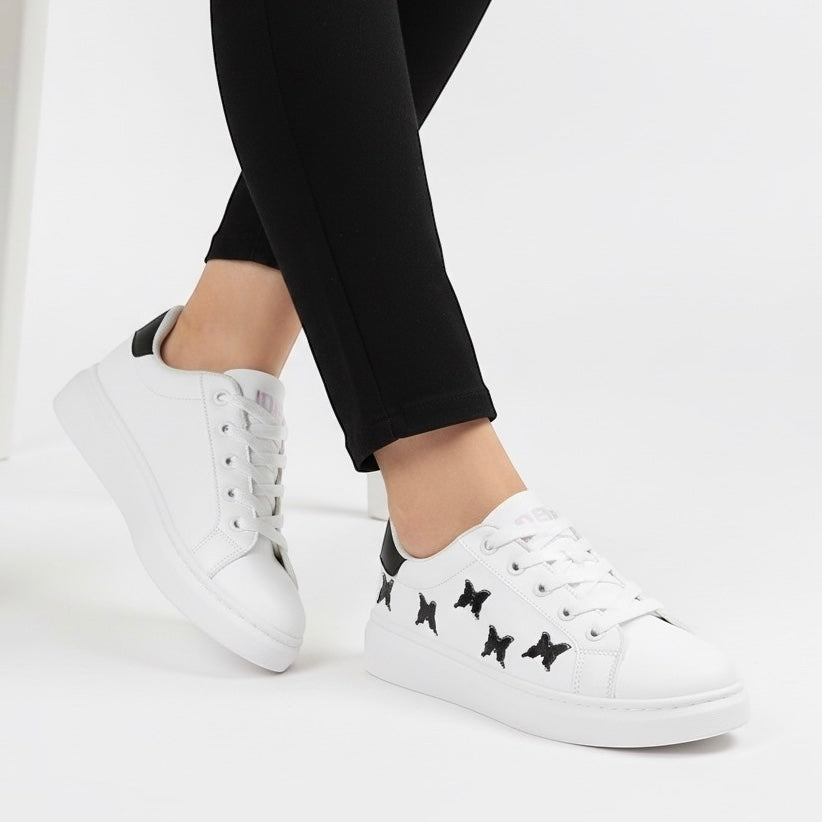 Side butterfly Sneaker