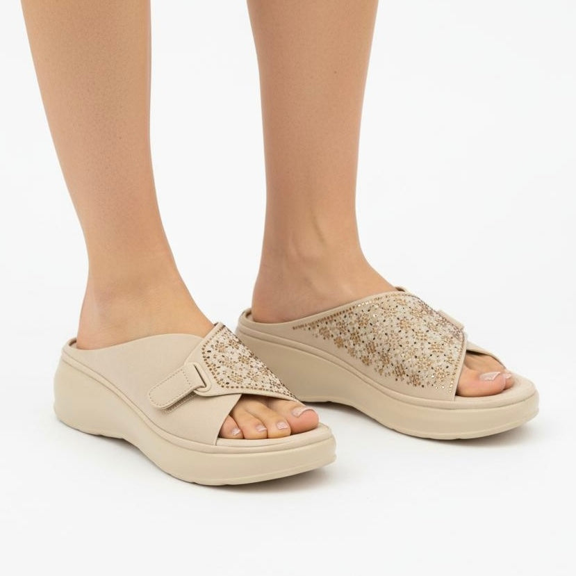 M1618J9 comfy slipper