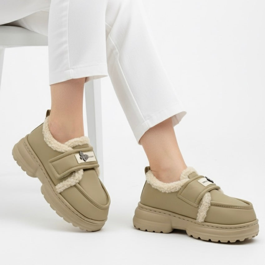 M0940 soft shoes