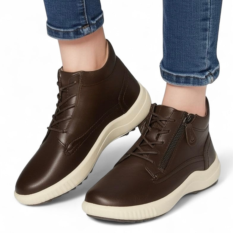 Brown cabra boot