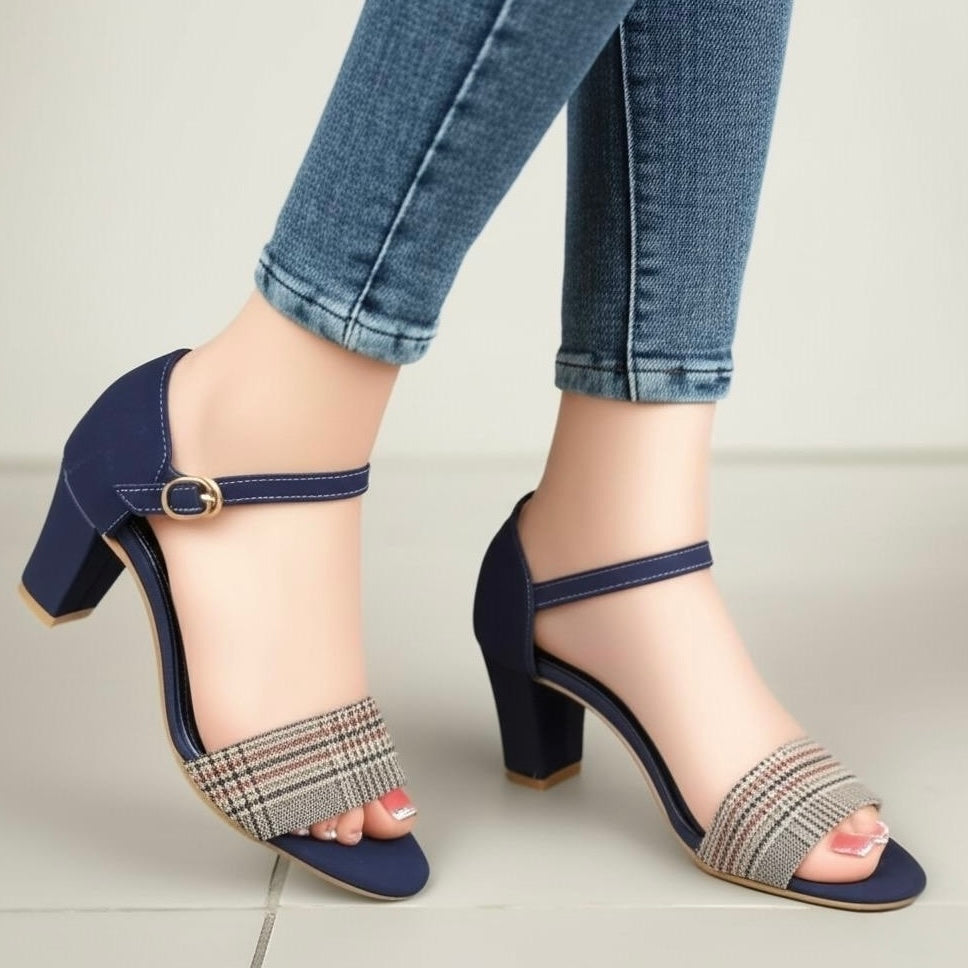 Check kitten heel