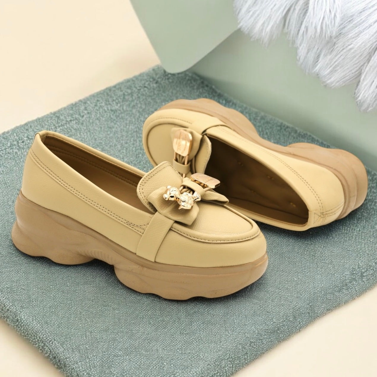 M0276 wedge shoes