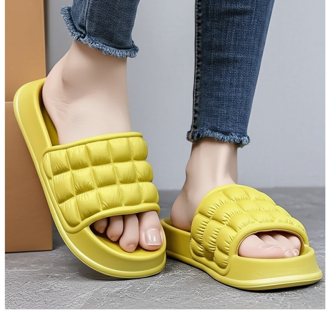 Box bubble slipper