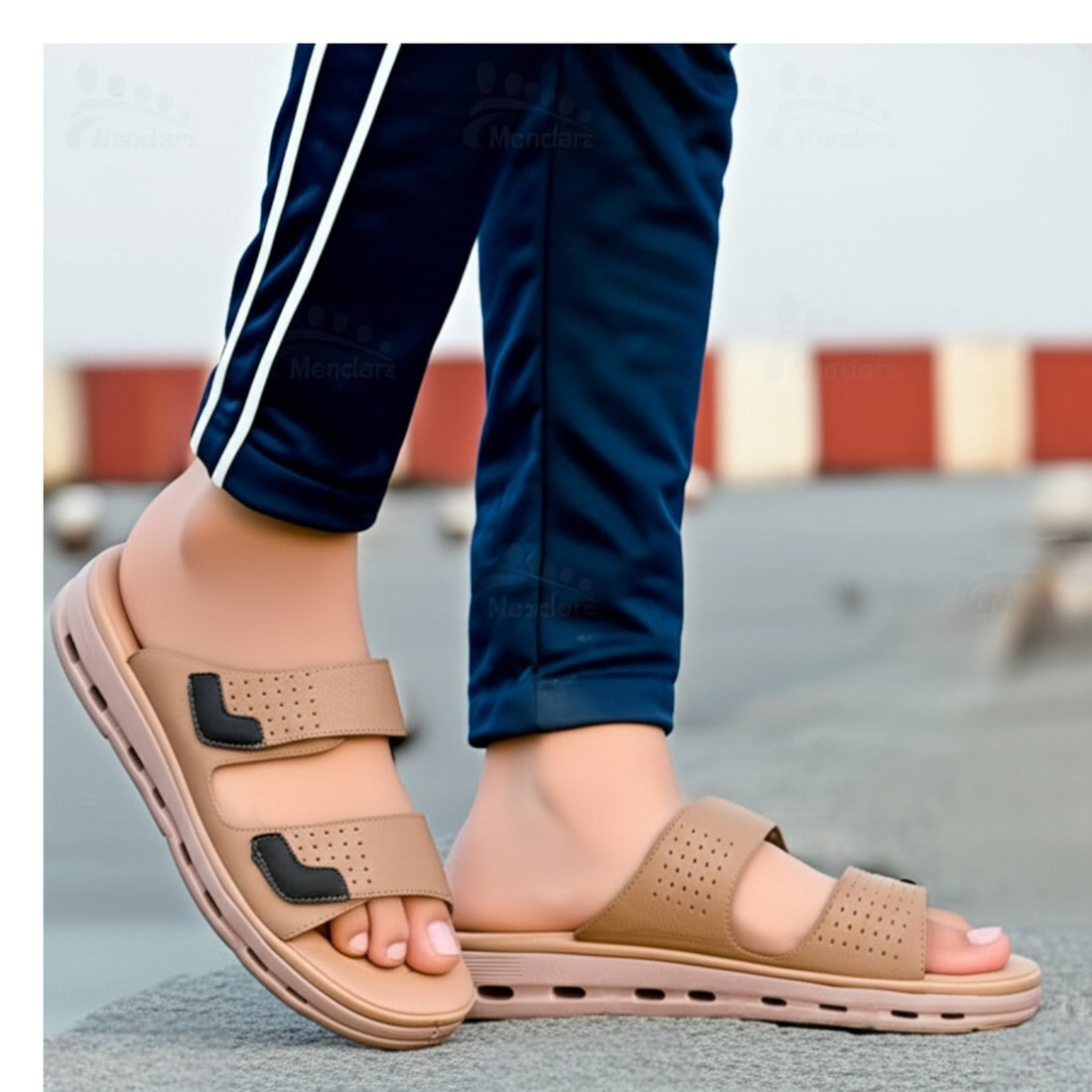 E80663 men slipper