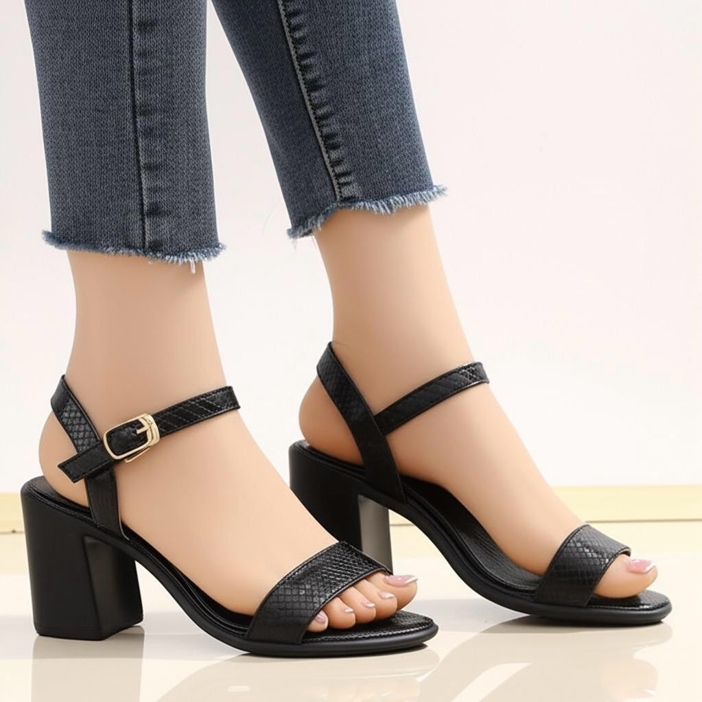 RM119 block heel