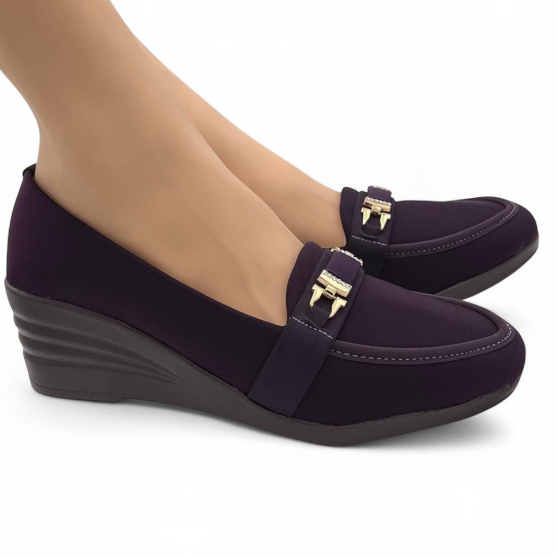 M0546 silk wedge