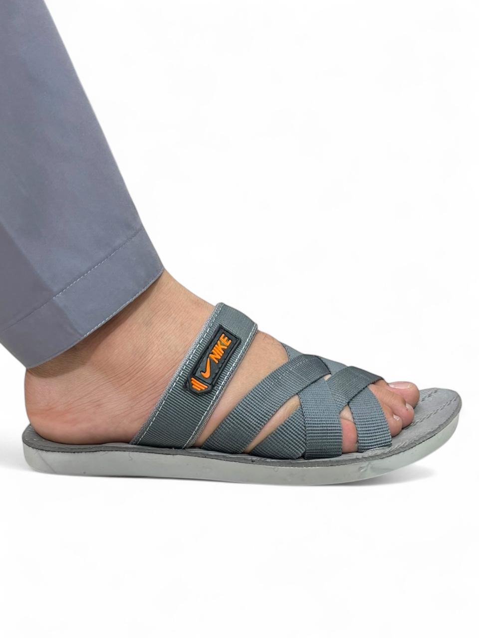 M0688 men slipper