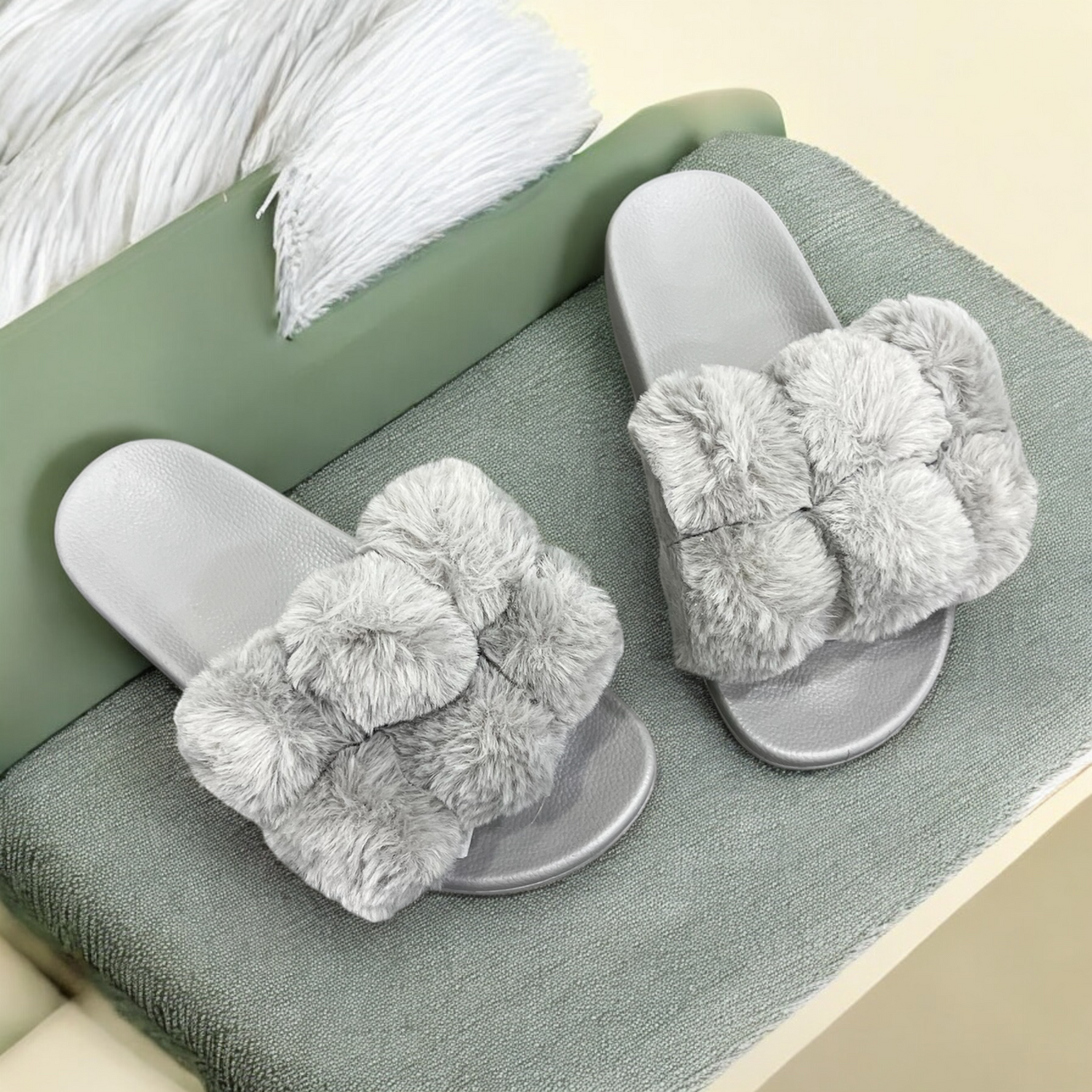 2239 bowlia fur slipper