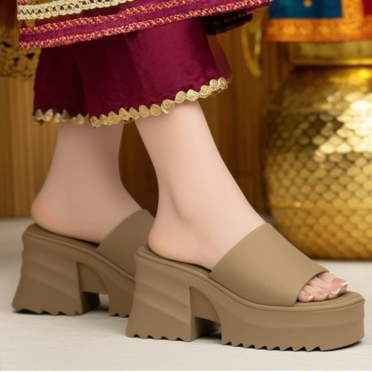L35974 block heel-R26-3