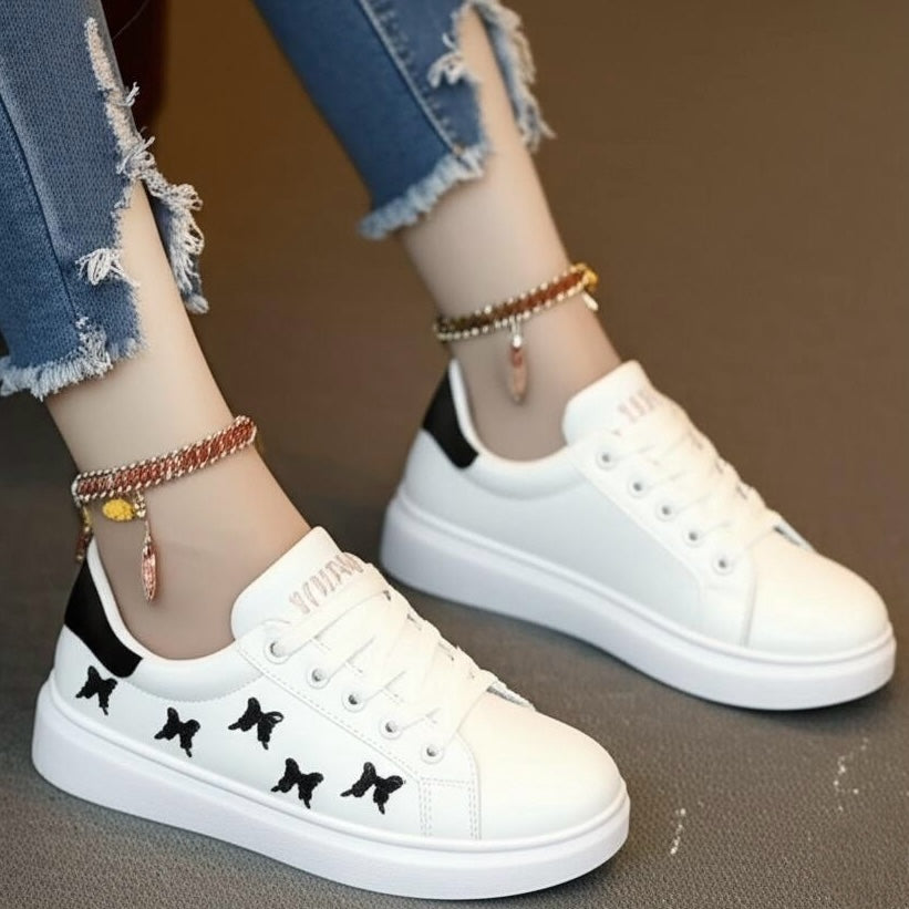 Side butterfly Sneaker