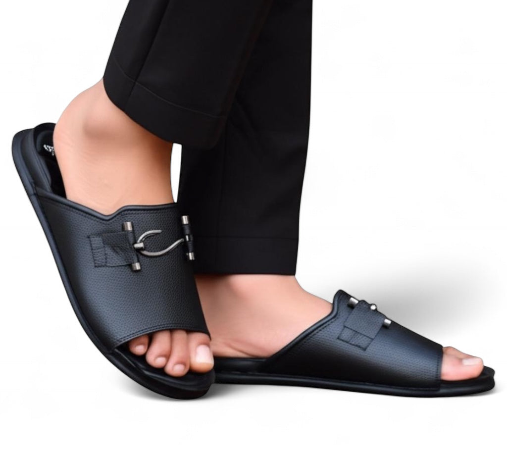 M0686 men slipper