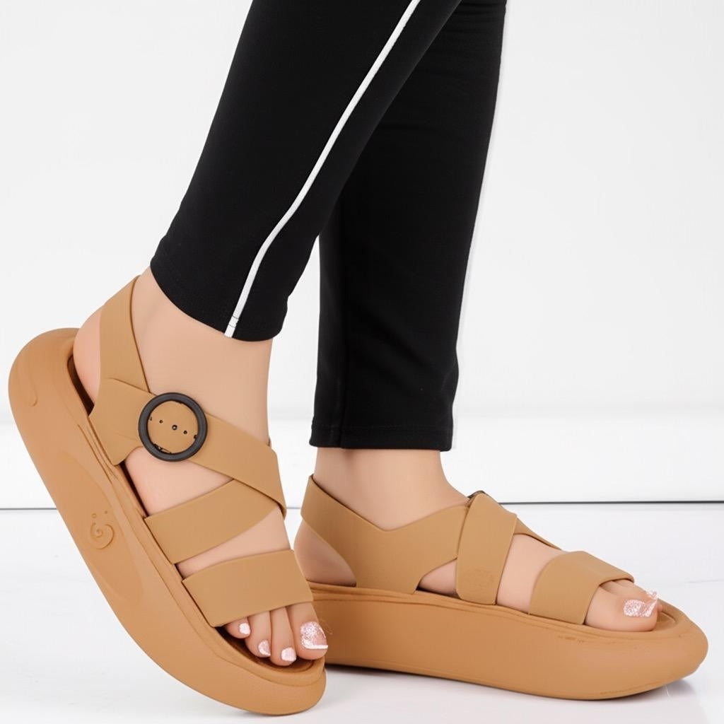 Kelista cross sandal
