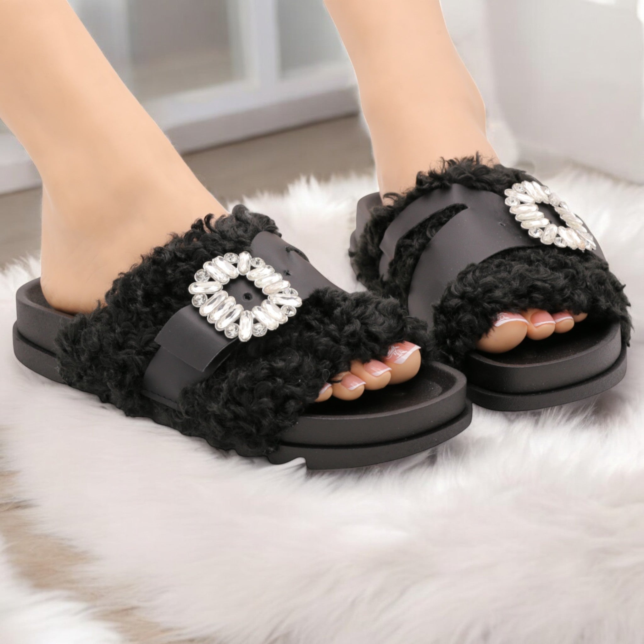 Buckle fur slipper