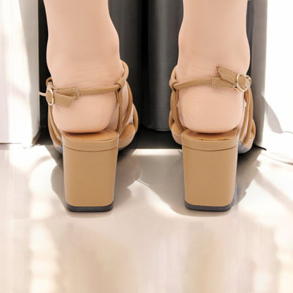 Valsa block heel