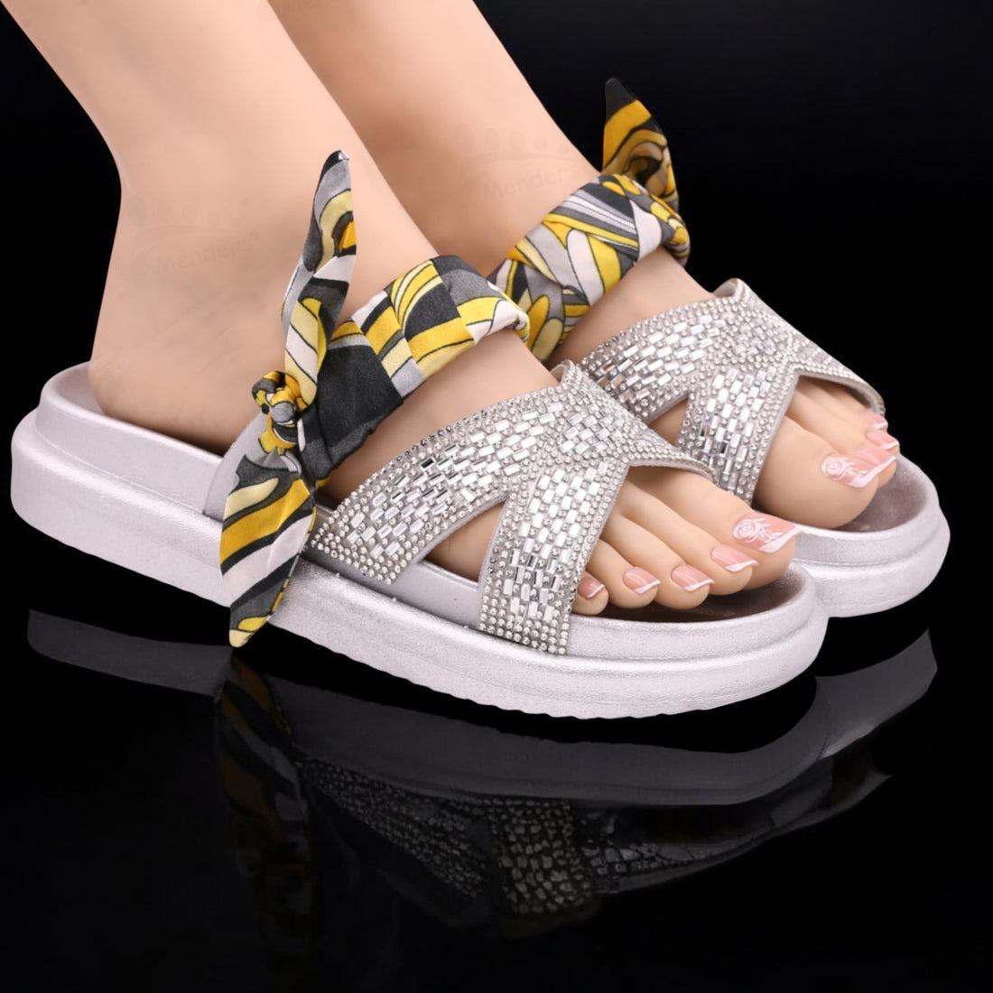 M0723 salisa slipper