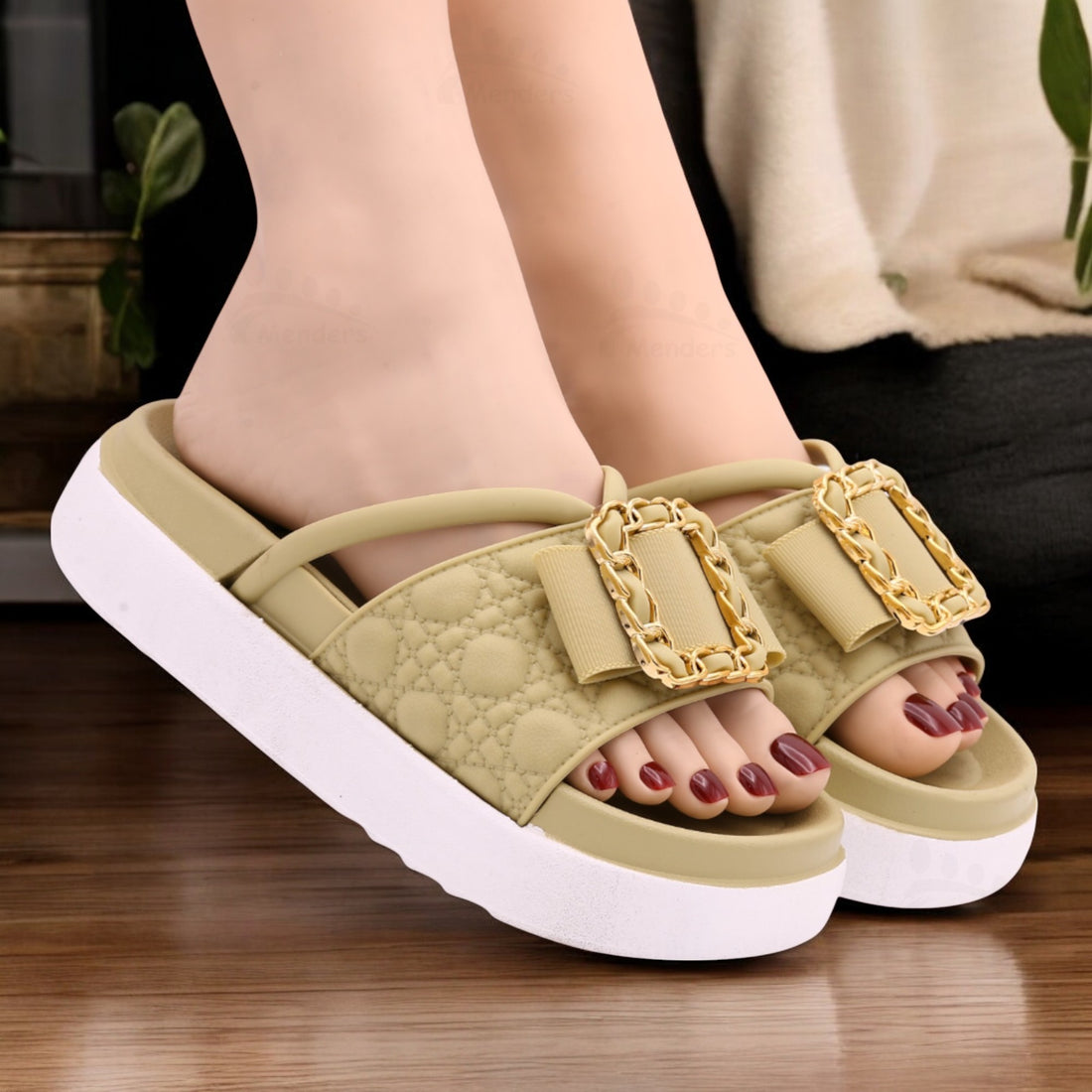 M0724 mnlo slipper