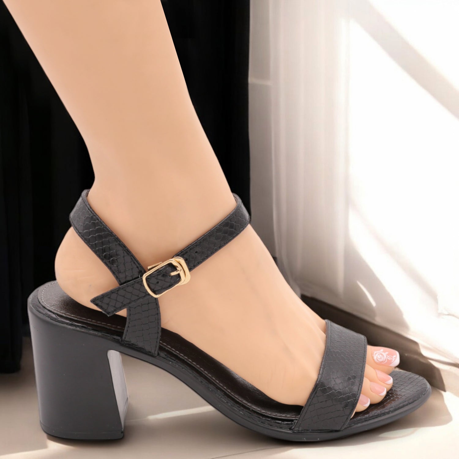 RM119 block heel