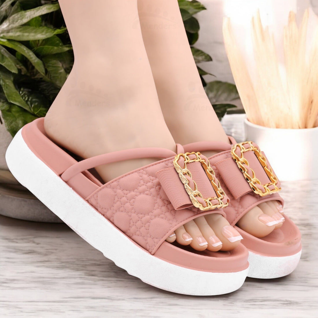 M0724 mnlo slipper