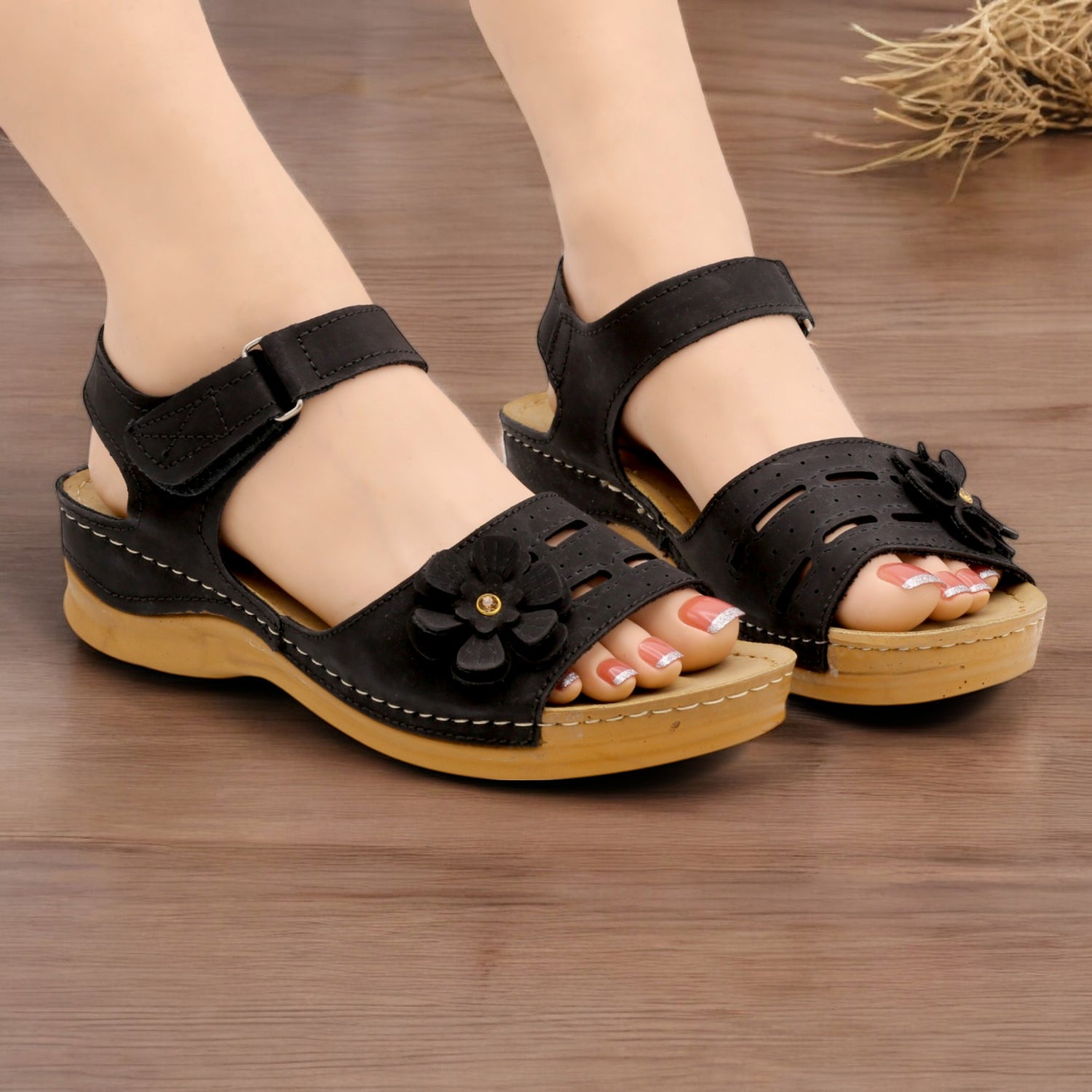 M095 flower sandal