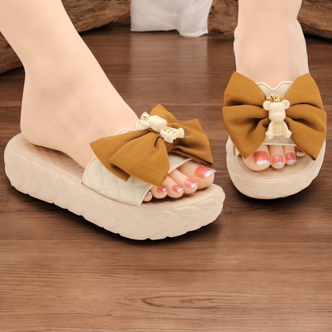 Abolia bow slipper