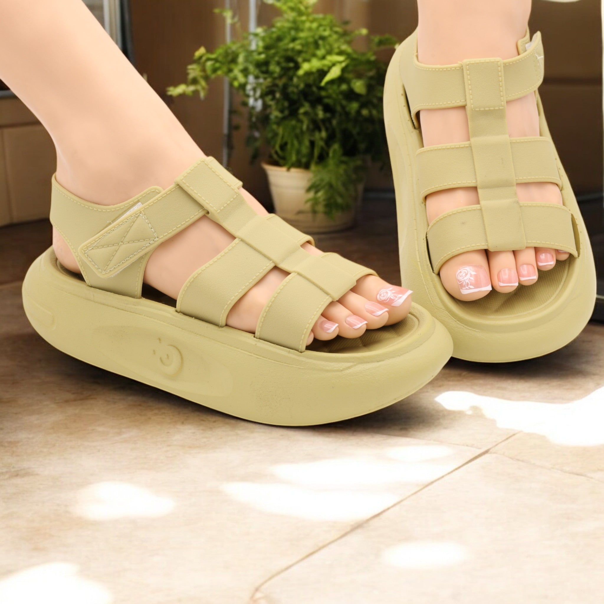 Gamblia sole sandal