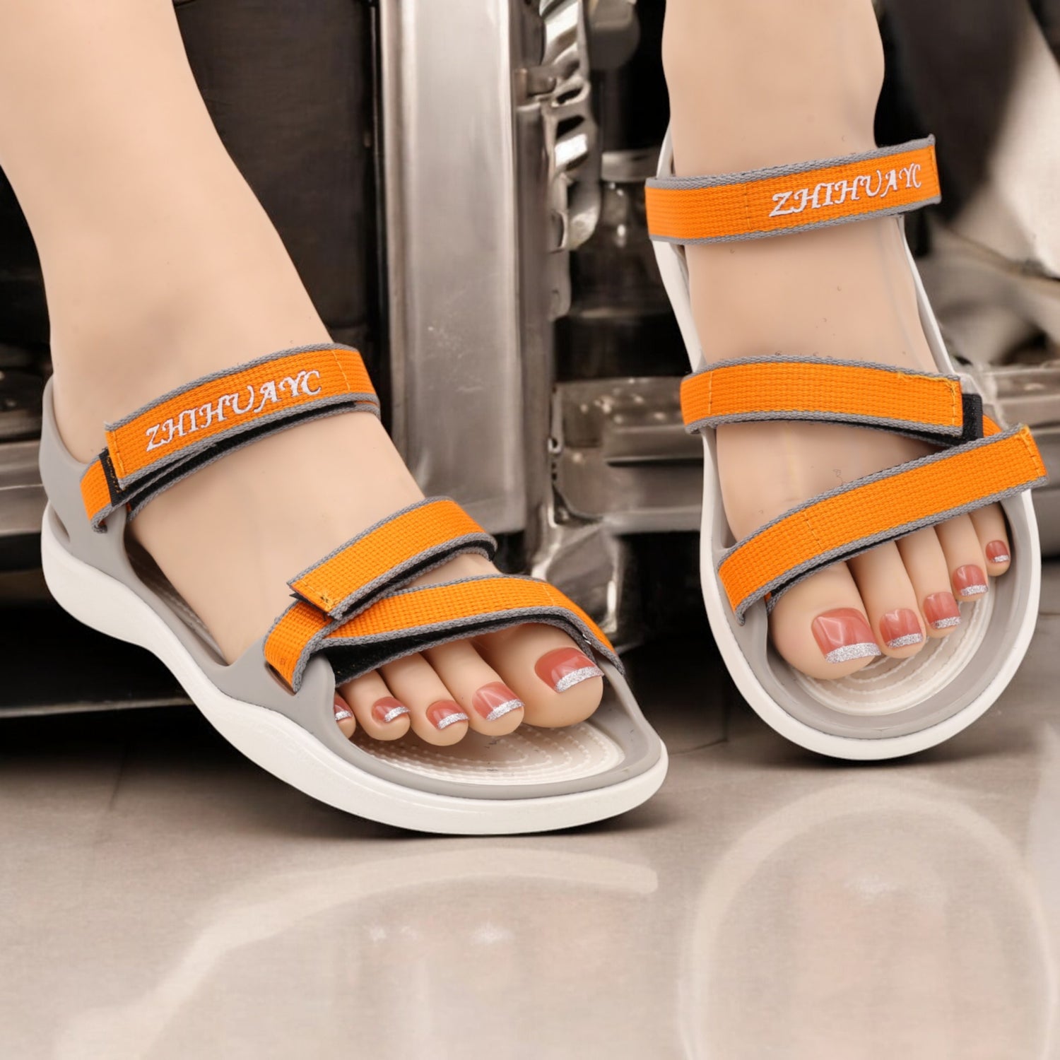 Kt Zigzag Sandal (