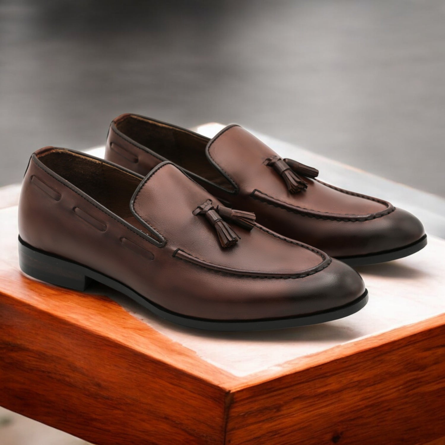 Dual tassel Loafer