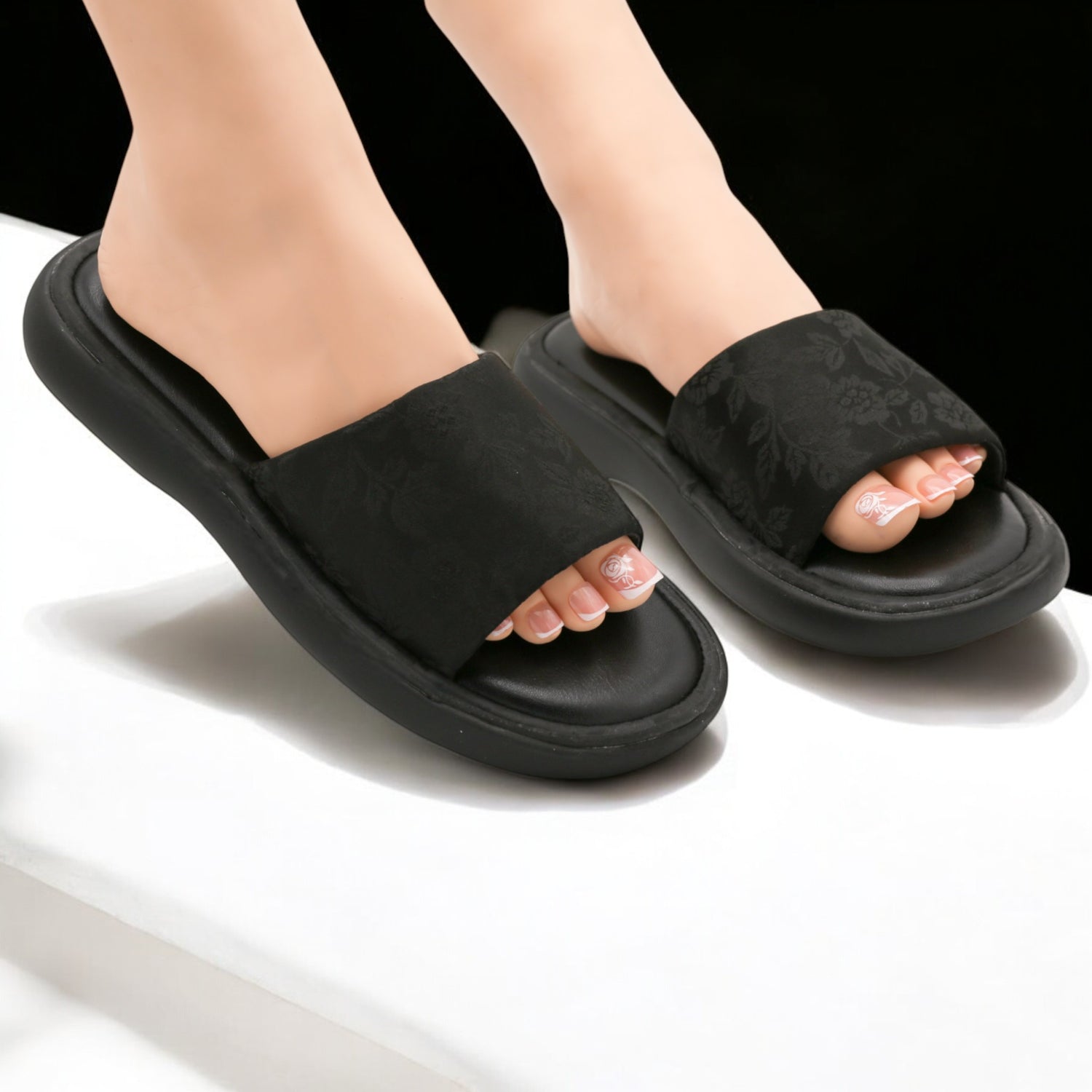 M0548 comfy slipper