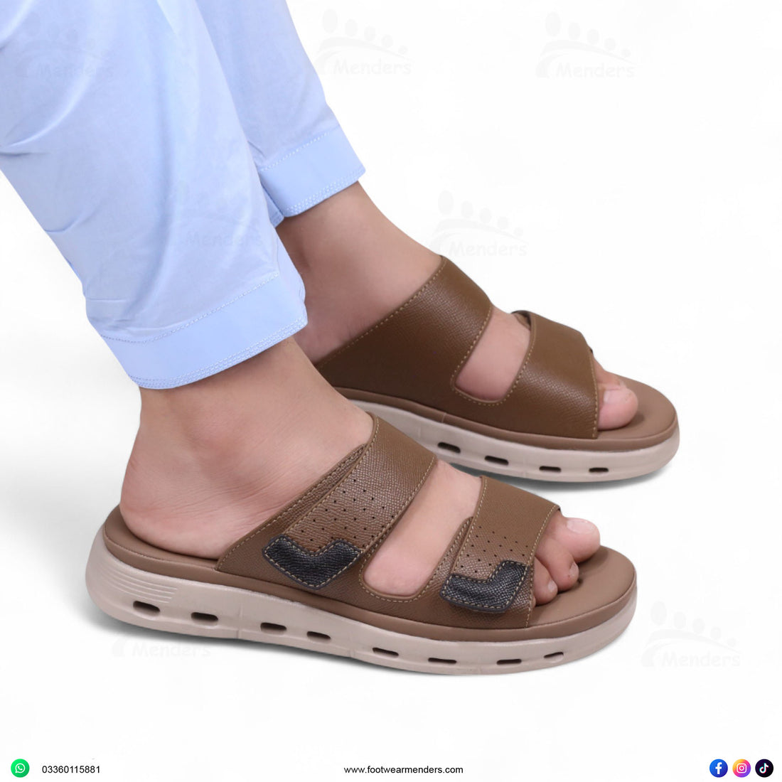 E80663 men slipper