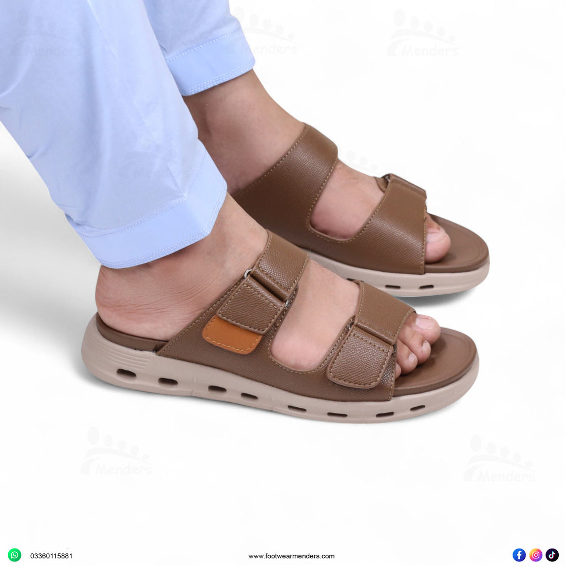 AB80664 men slipper