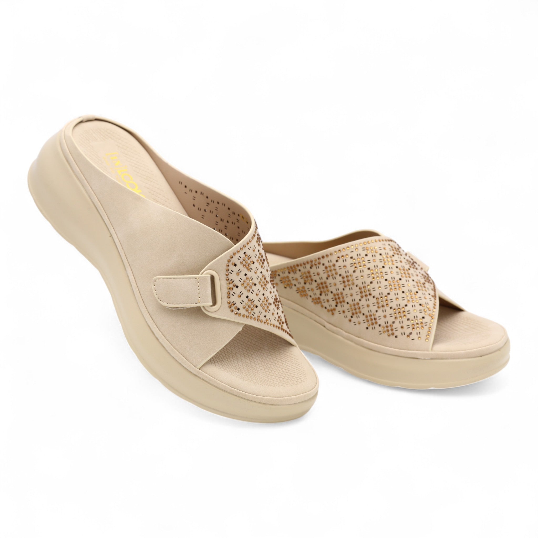 M1618J9 comfy slipper