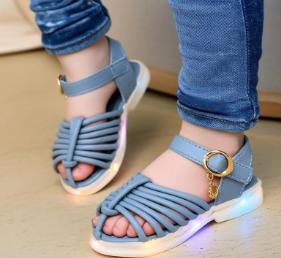 Clearance SALE Kids lightup melinta