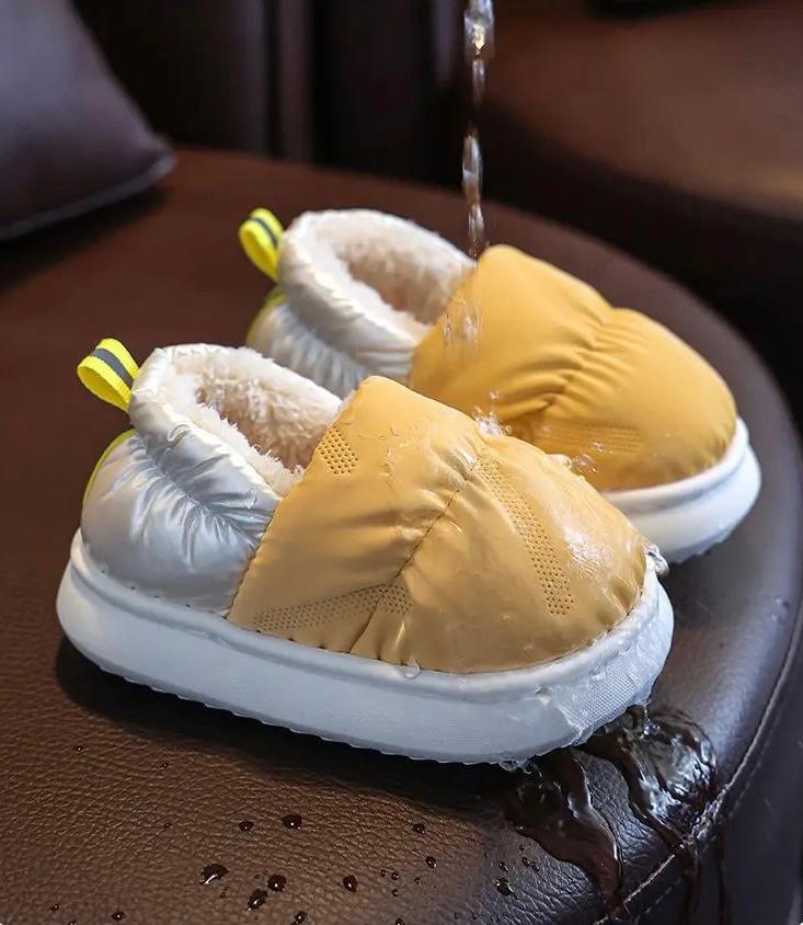 Kids fur shoes