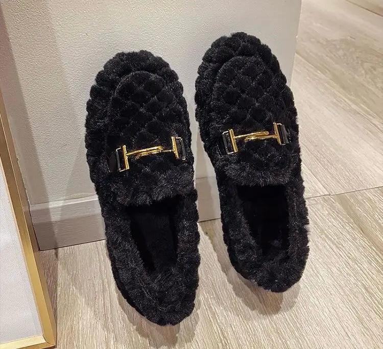 Penisa fur shoes