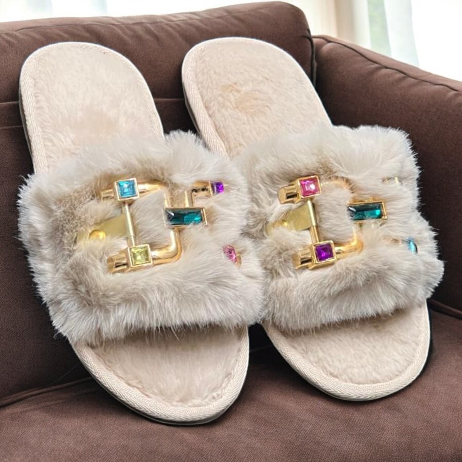 M0334 pearl slipper