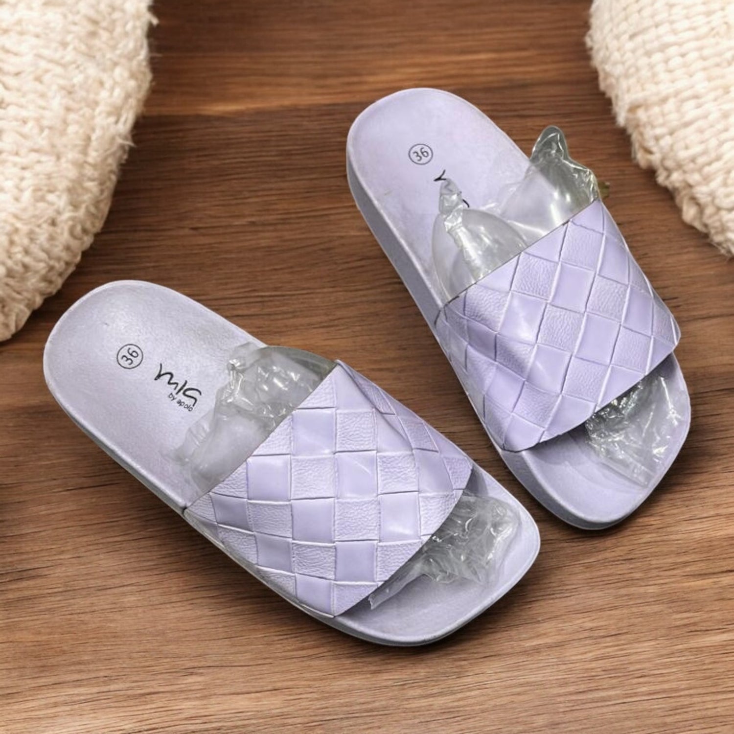 Purple slipper