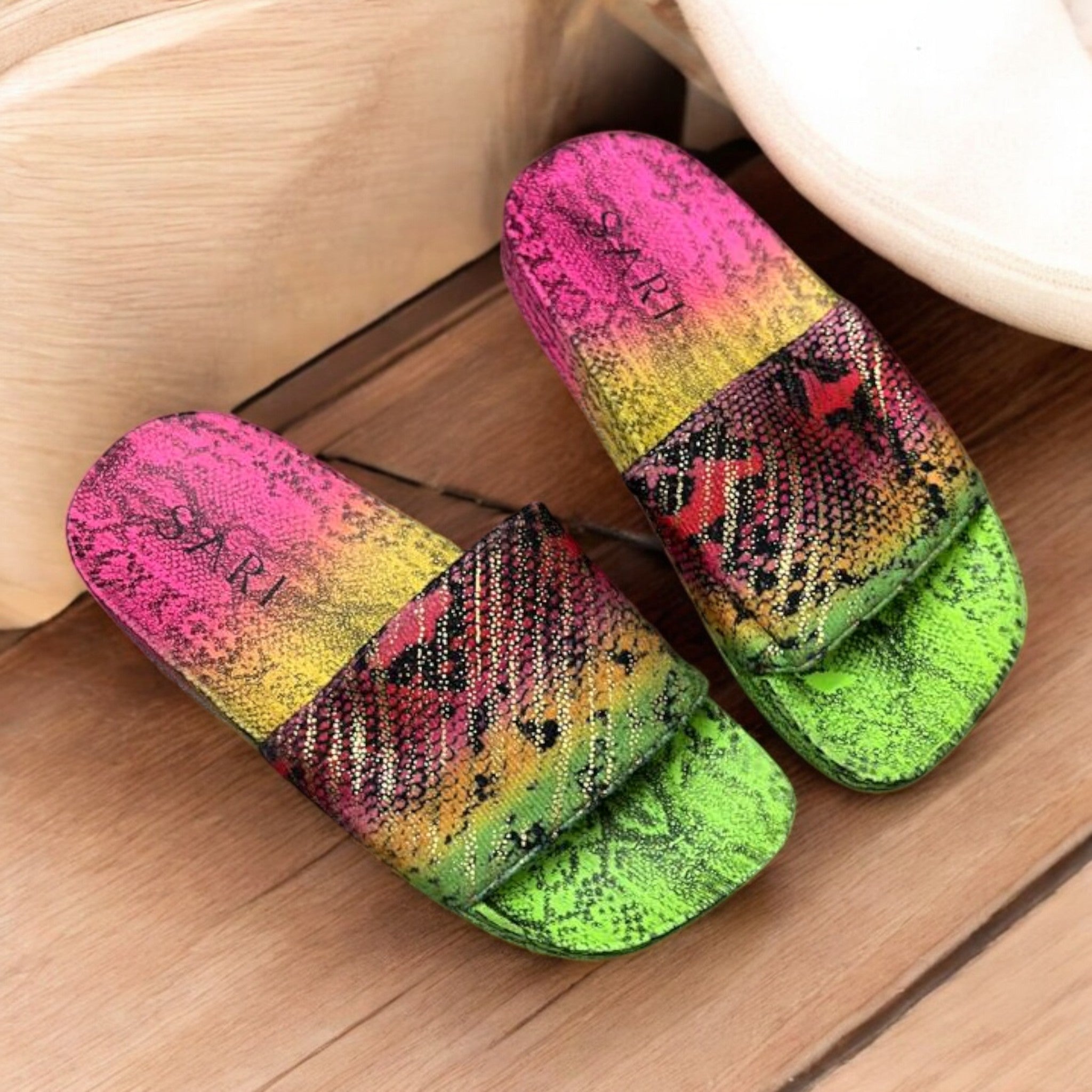 Multi slipper