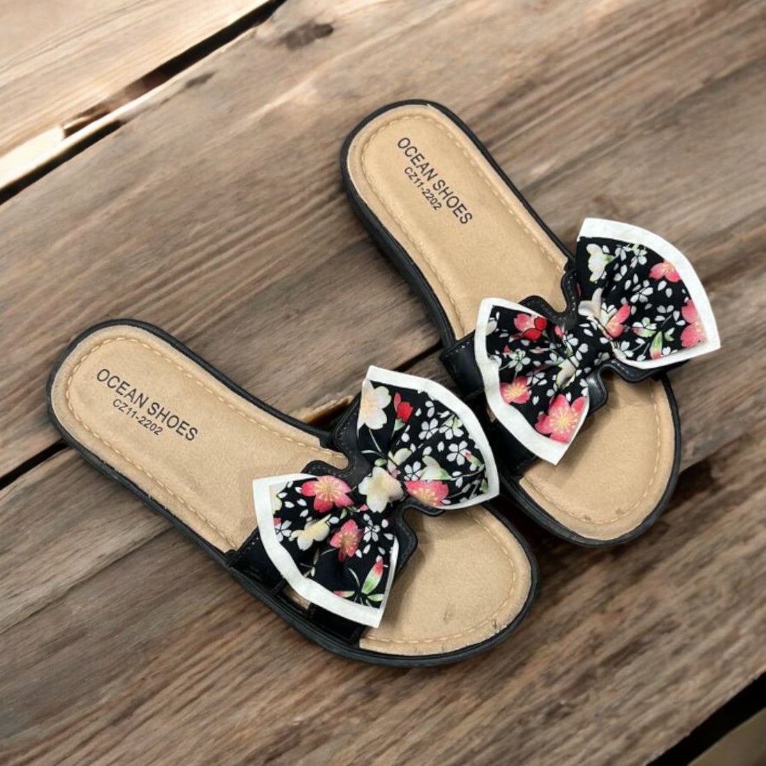 Bow slipper