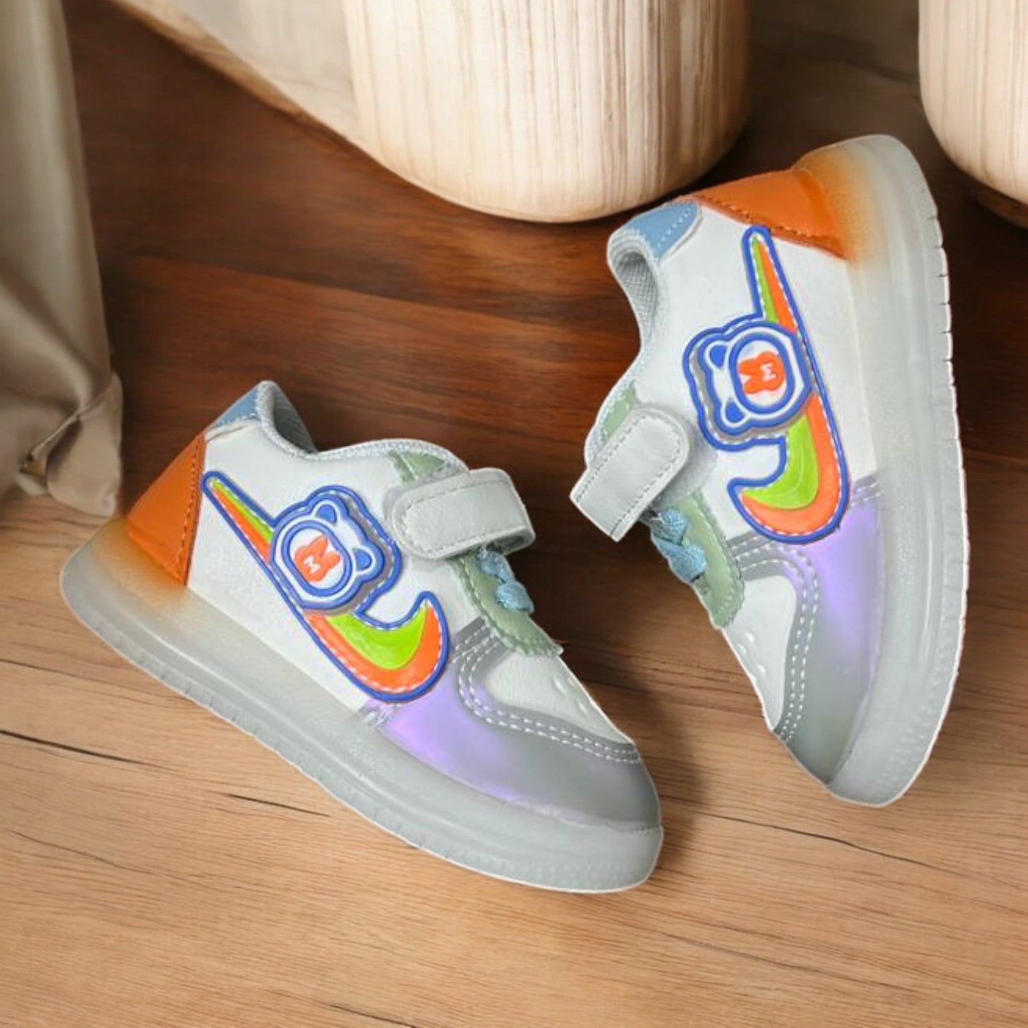 Kids tick shoes