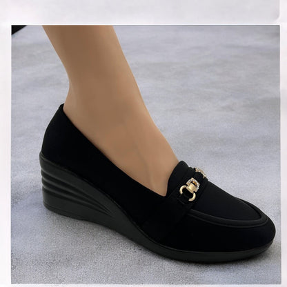 M0546 silk wedge