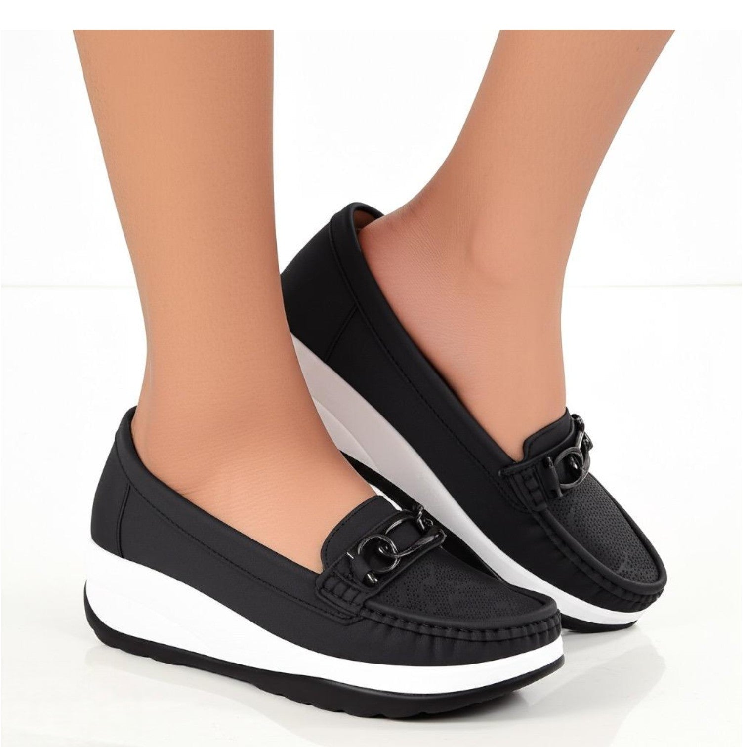 Mona wedge 8097820