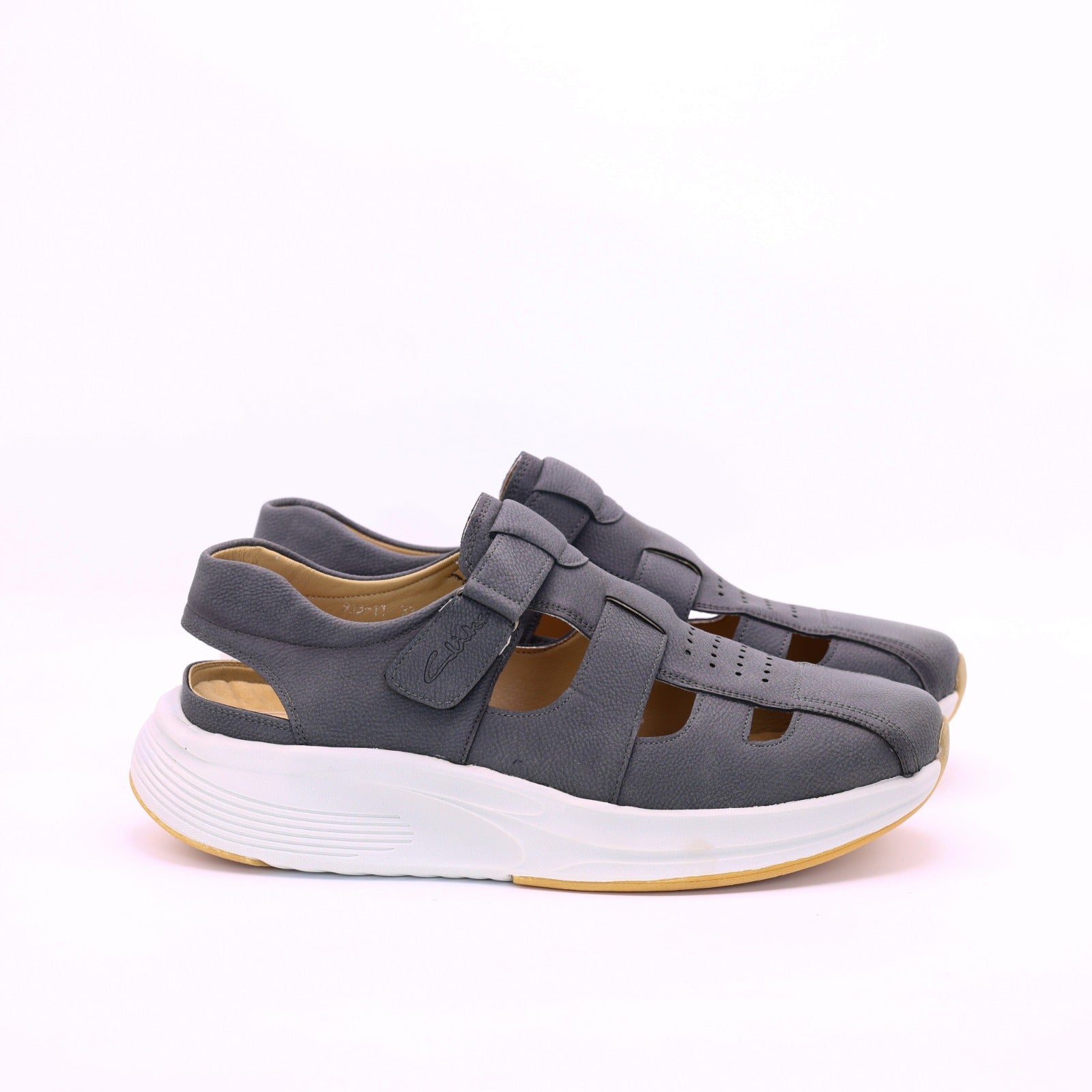 M011682 soft sandal
