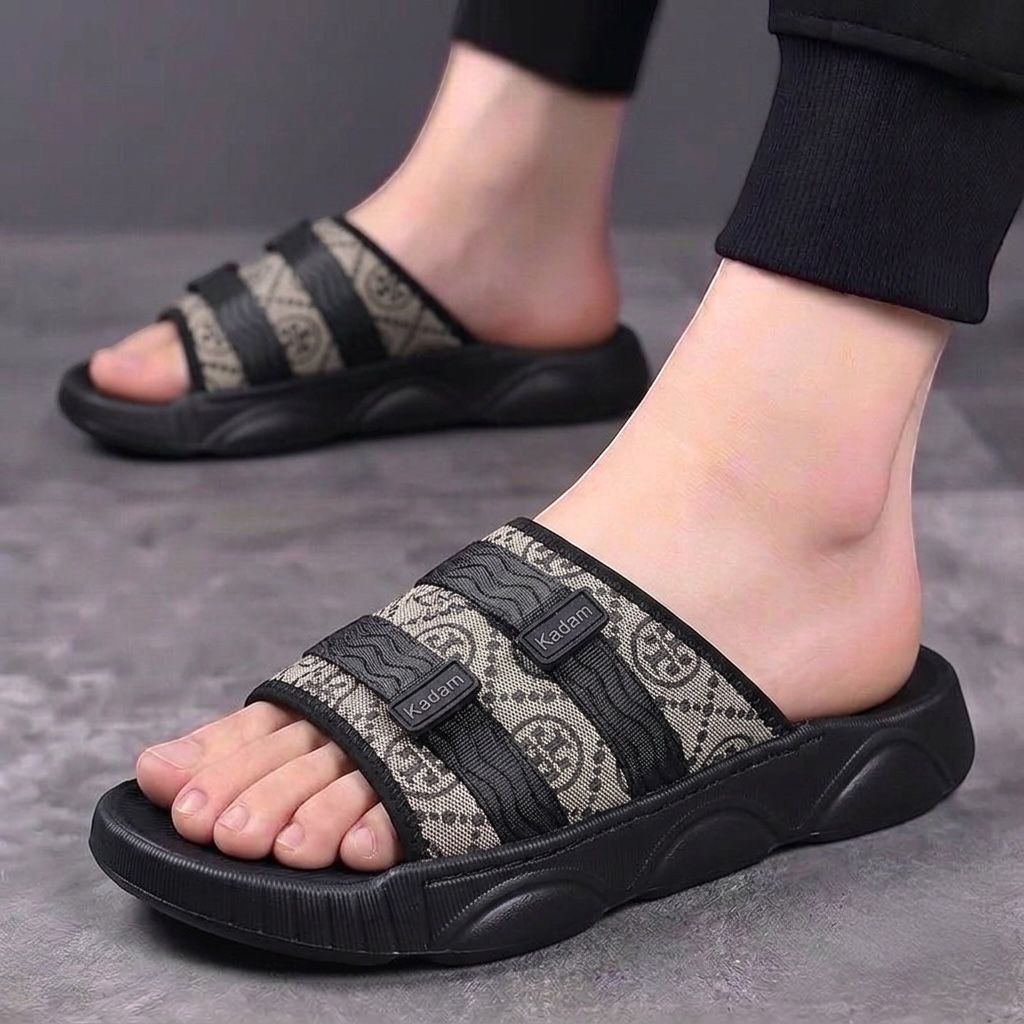 M011800 men slipper