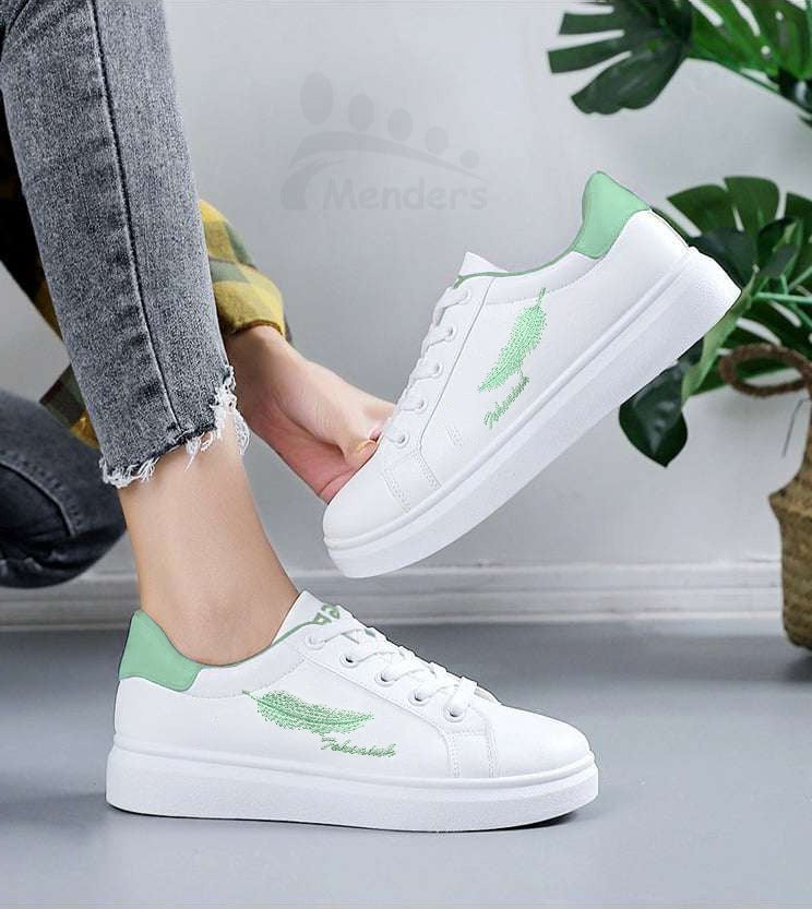 Side leaf sneaker