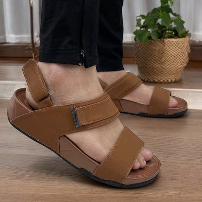 C082413 men sandal