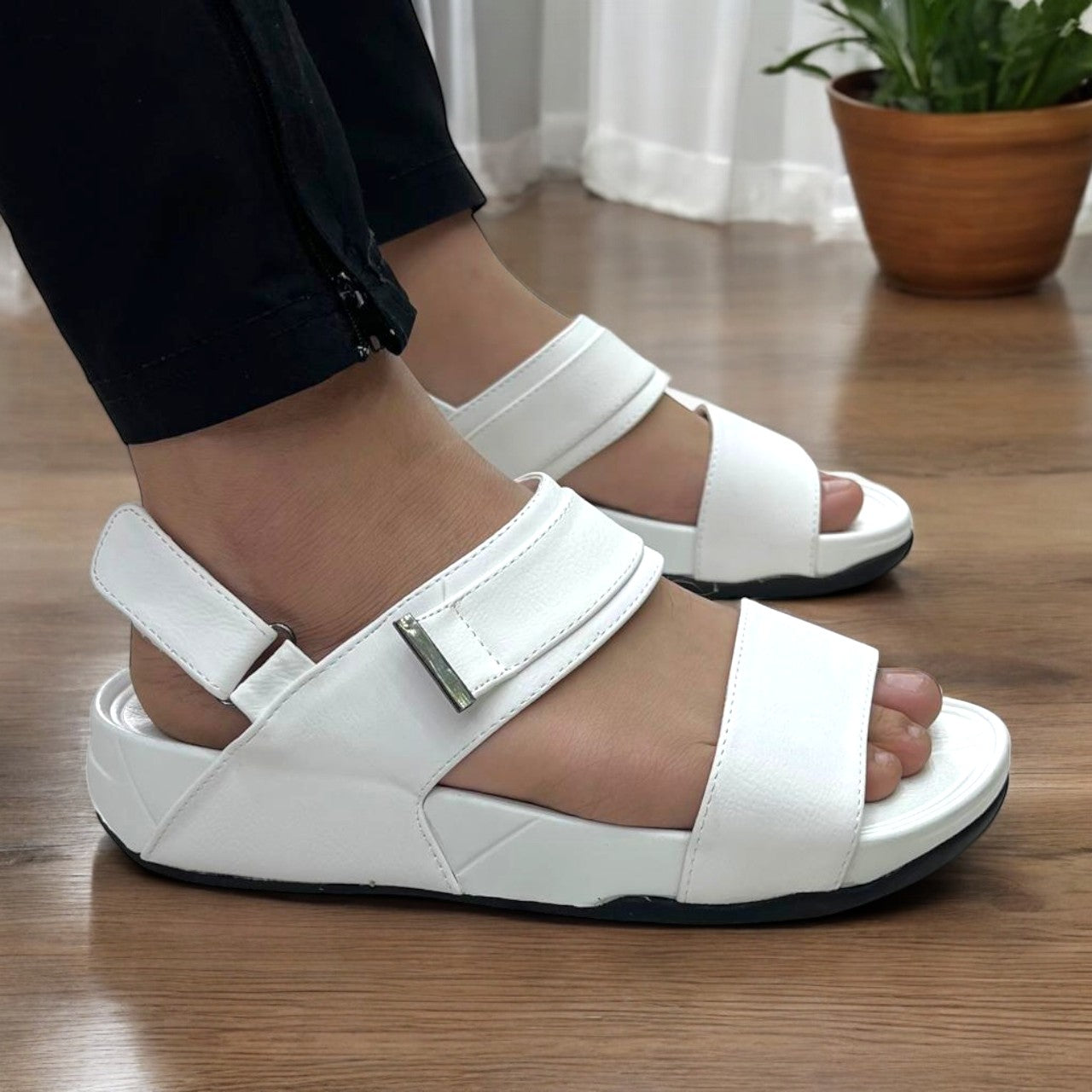 C082413 men sandal