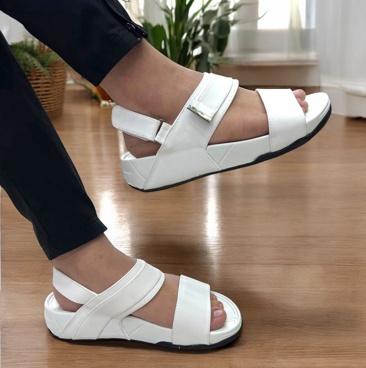 C082413 men sandal