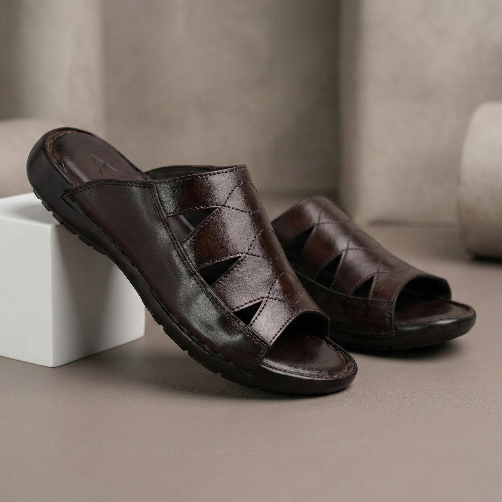 Men03  leather slipper
