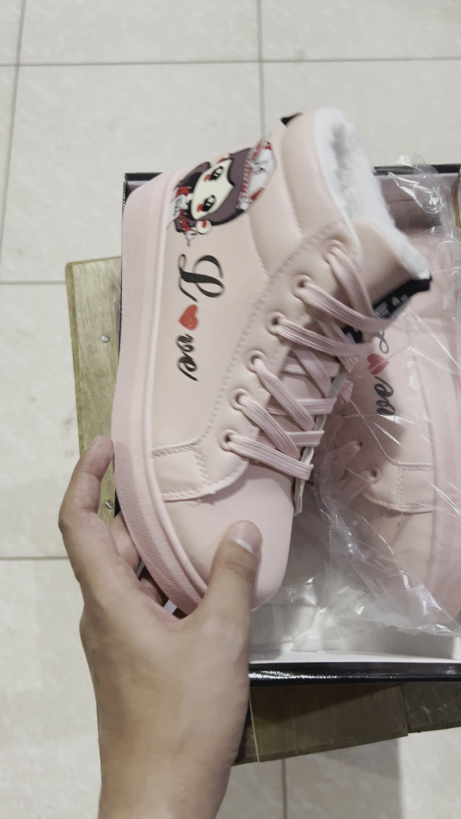 Lovia pink sneaker
