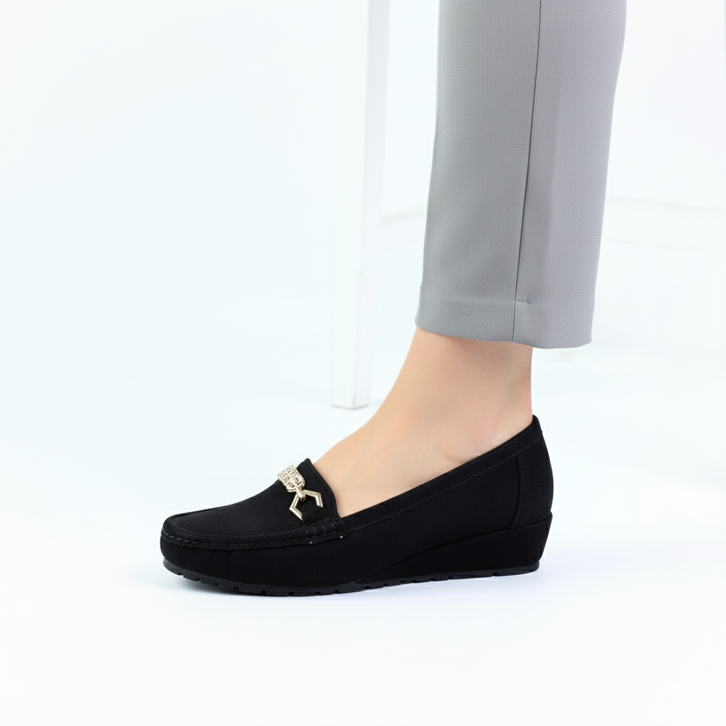 M01093 silk wedge
